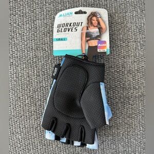 NWT Jillian Michaels Workout Gloves in packaging